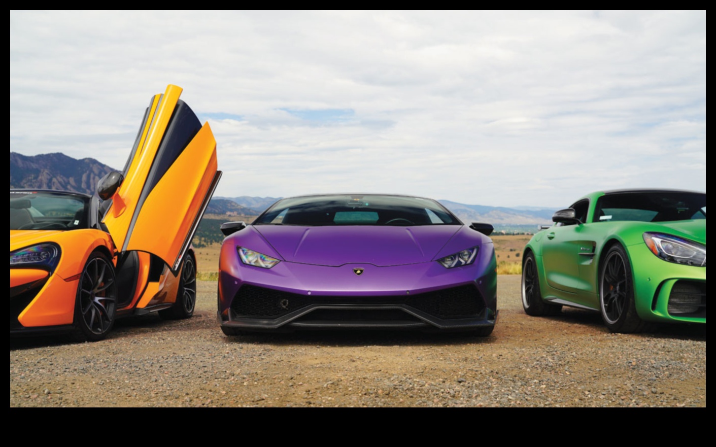 Supercar Rafinament O experiență de conducere luxoasă și puternică 2 Rafinament supercar: luxul se întâlnește cu performanța în mașinile sport