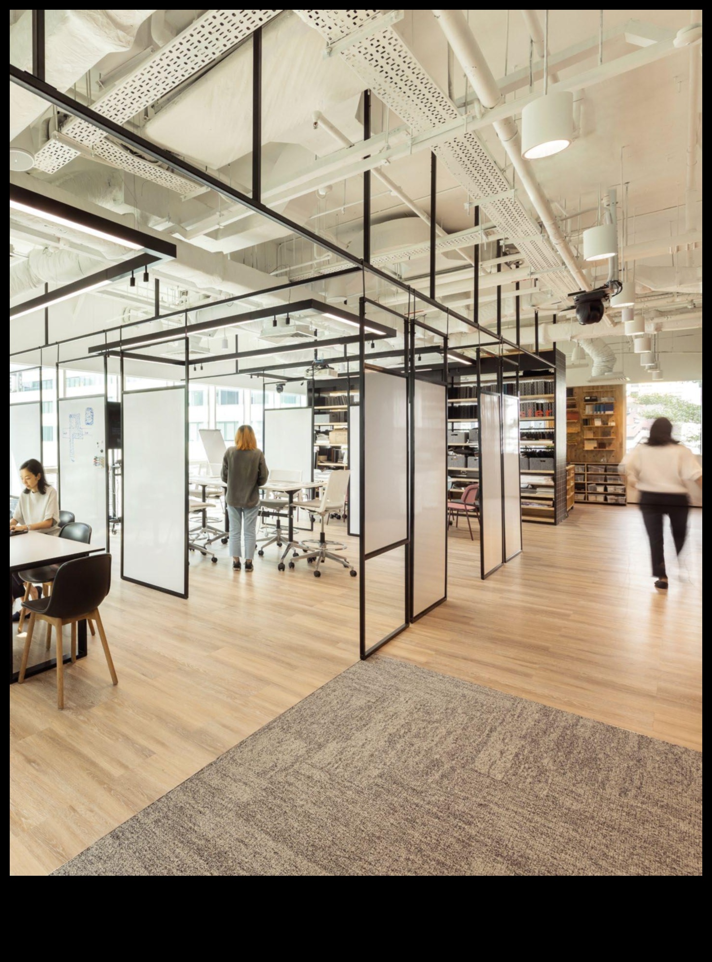 Îmbrățișarea viitorului Revoluționarea spațiilor de lucru cu dispozitivele electronice de birou de nouă generație 3 Revoluționarea spațiilor de lucru: tehnologii de ultimă generație în electronicele de birou