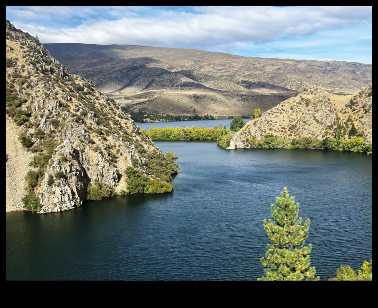 Wanderer's Wonderland Ghidul tău către cele mai uimitoare locuri din lume 3 Tara Minunilor Wanderer's: Companion esential al calatorului