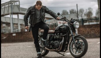 Cafe Racer Renaissance: O renaștere elegantă în cultura motocicletelor